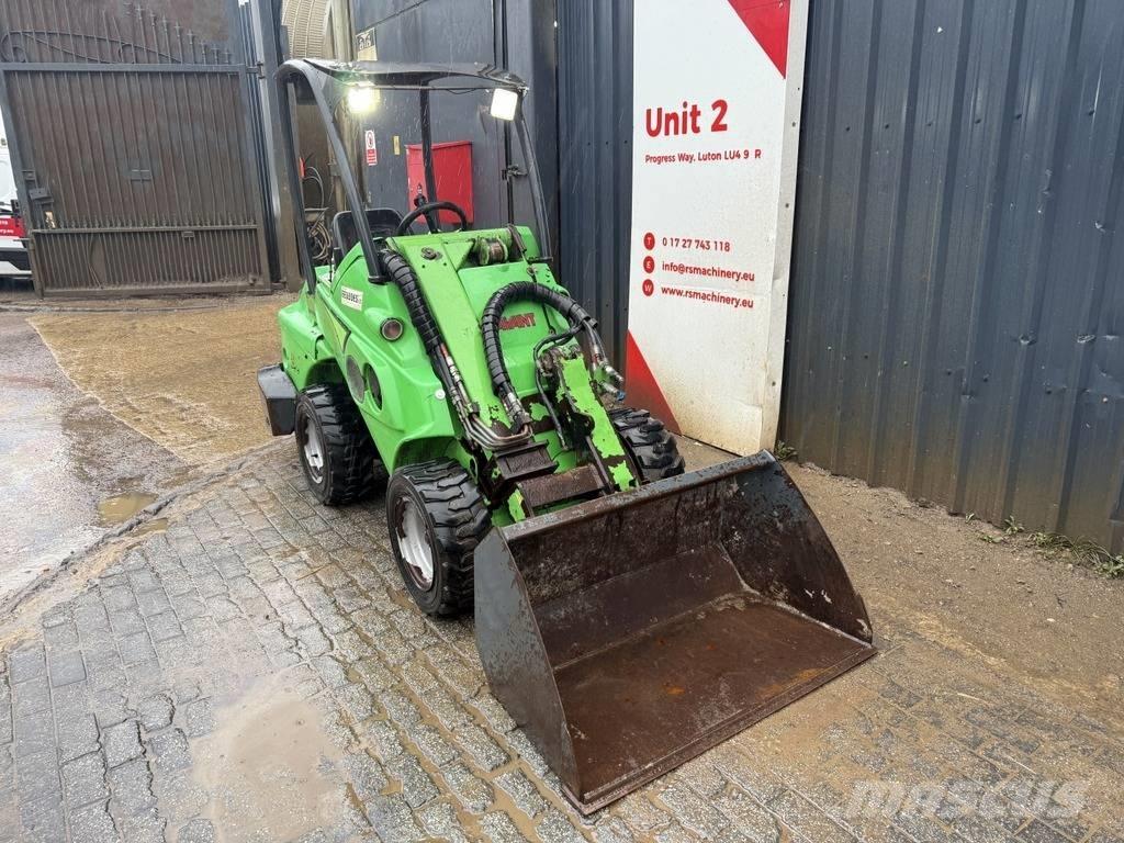 Avant 582 Kmetijski teleskopski nakladalci