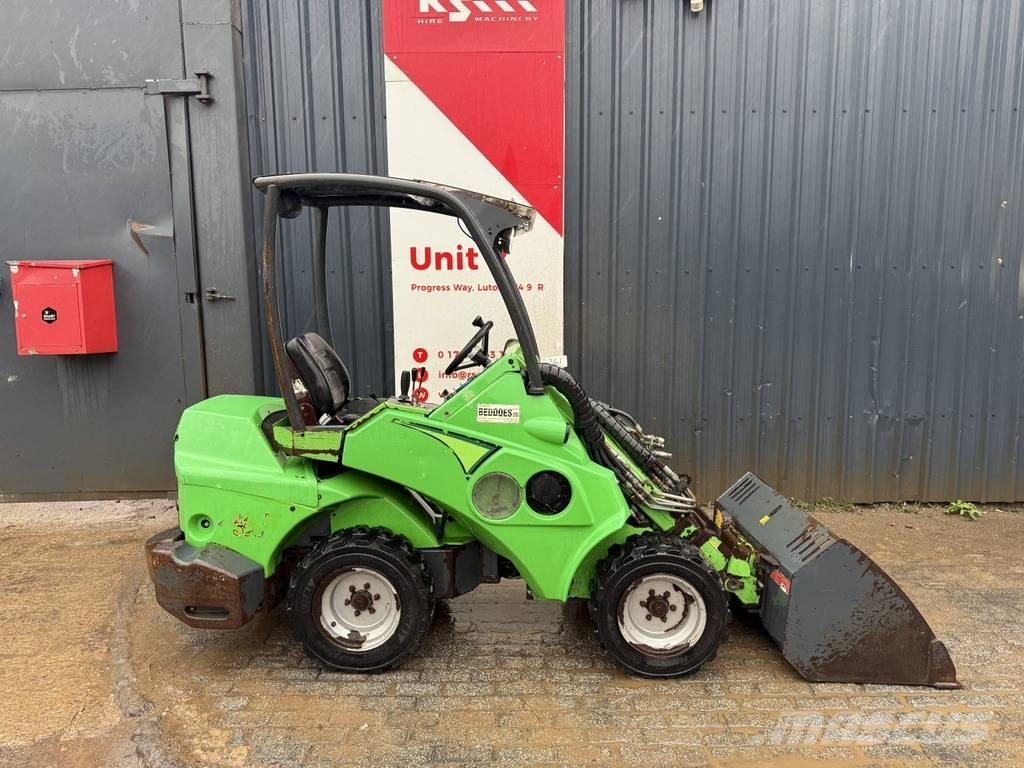 Avant 582 Kmetijski teleskopski nakladalci