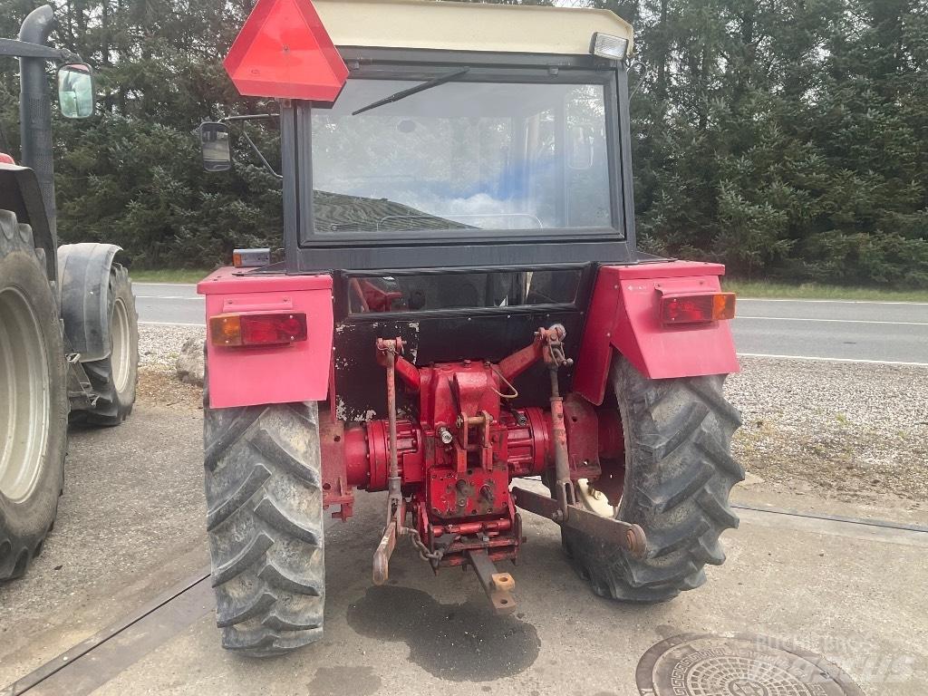 IH 624 Traktorji