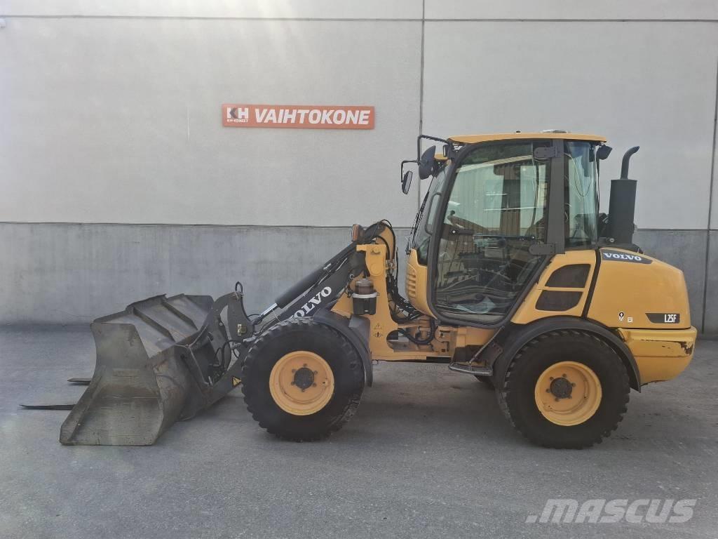 Volvo L 25 F-P Kolesni nakladalci