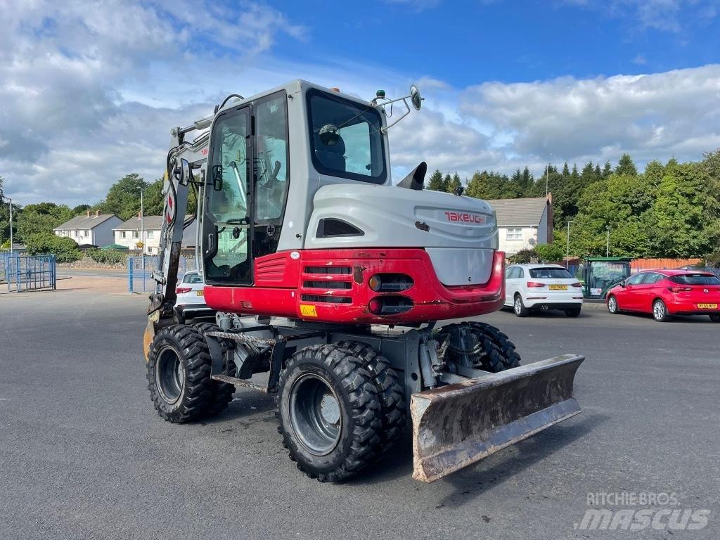 Takeuchi TB295W Bagri na kolesih