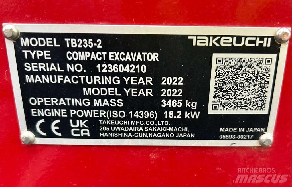 Takeuchi TB 235-2 V3 Mini bagri <7t
