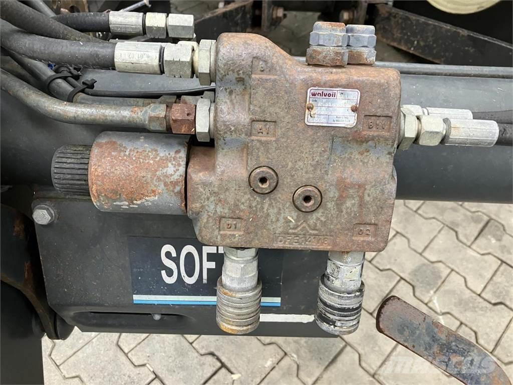 Hürlimann XT 909 Traktorji