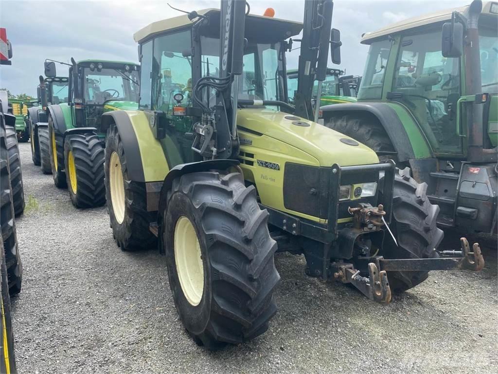Hürlimann XT 909 Traktorji