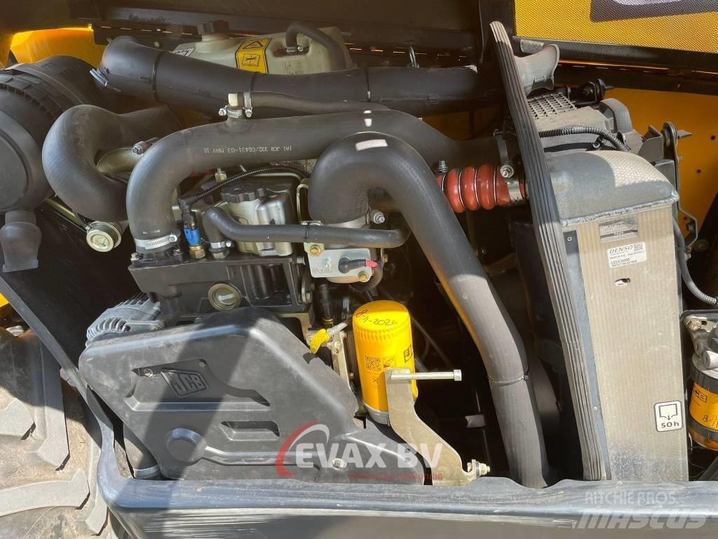 JCB 541-70 Kmetijski teleskopski nakladalci