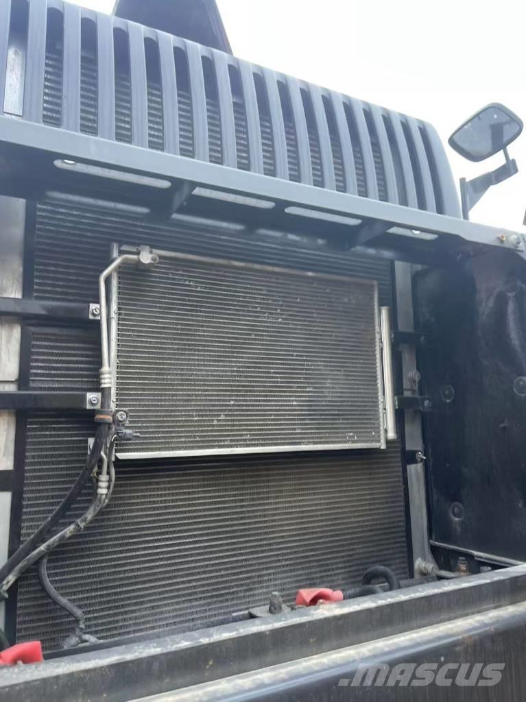 Volvo EC 350 Bagri goseničarji