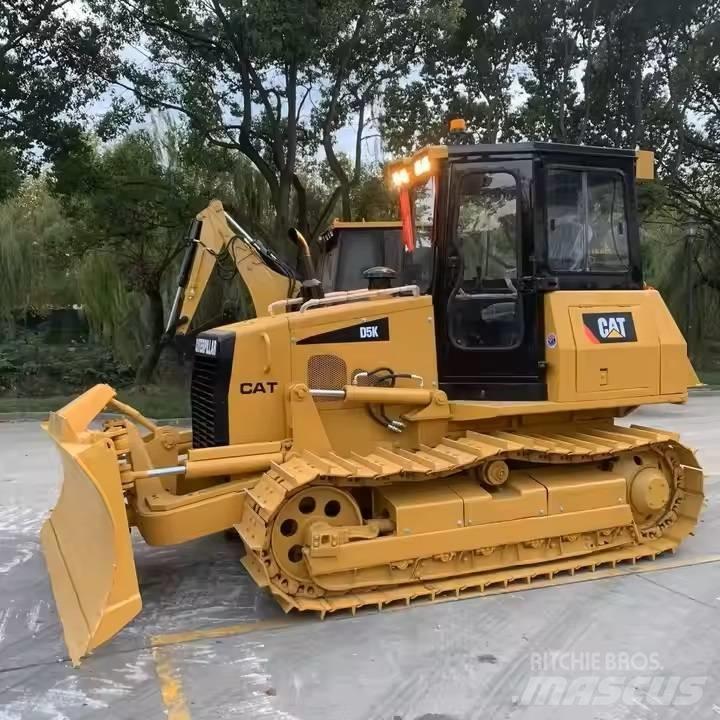 CAT D 5 K Buldožerji goseničarji