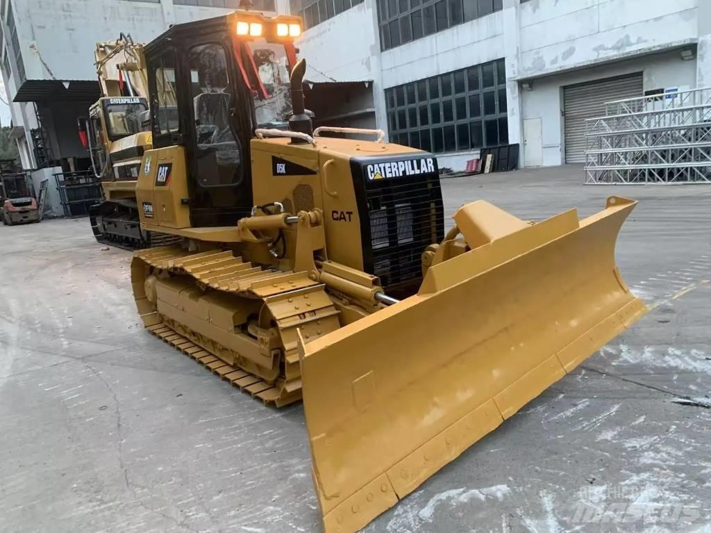 CAT D 5 K Buldožerji goseničarji