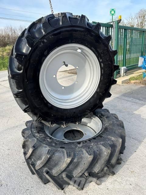  GREENEX 320/70R28 Gume, kolesa in platišča