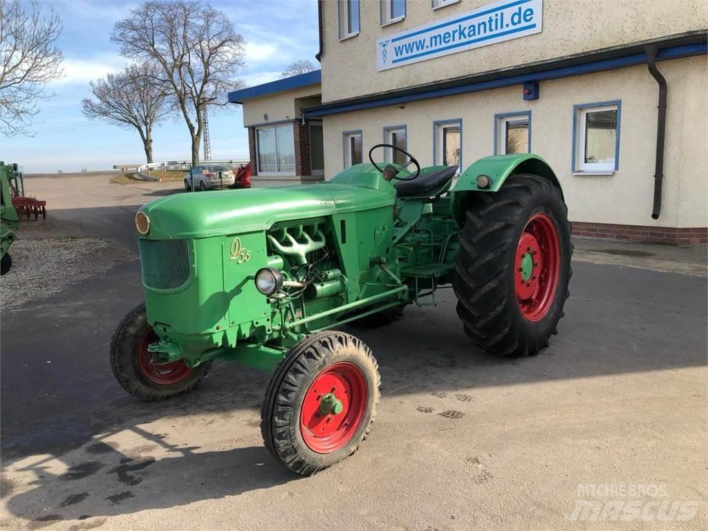 Deutz-Fahr D 55 Traktorji