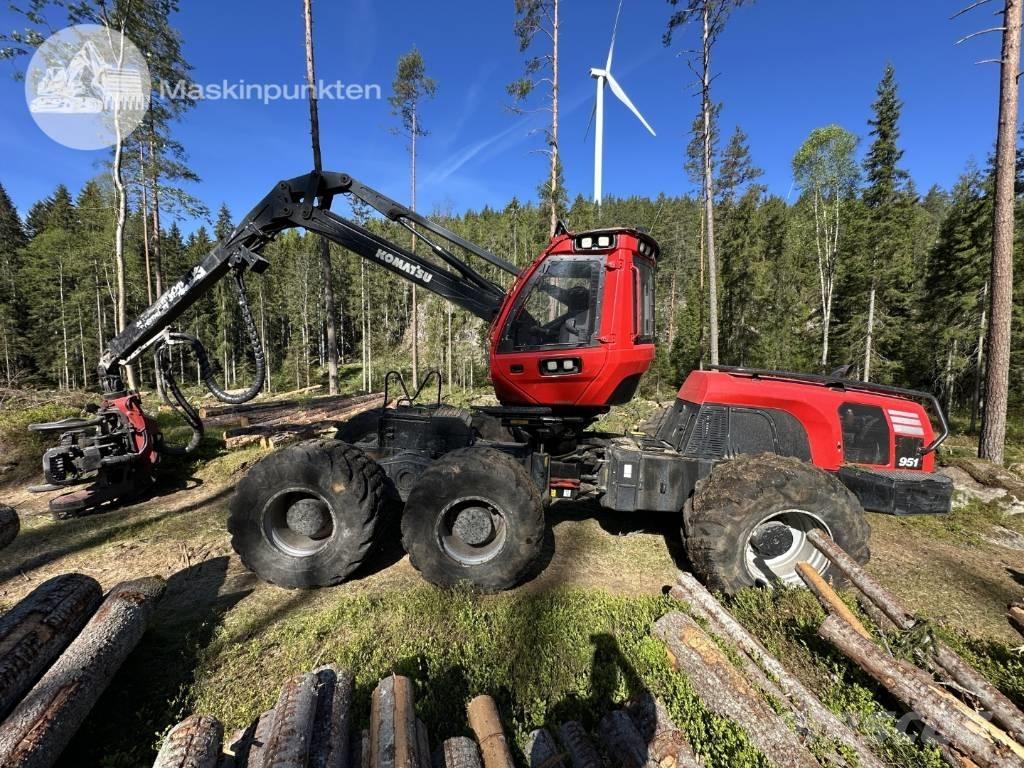 Komatsu 951 Harvesterji