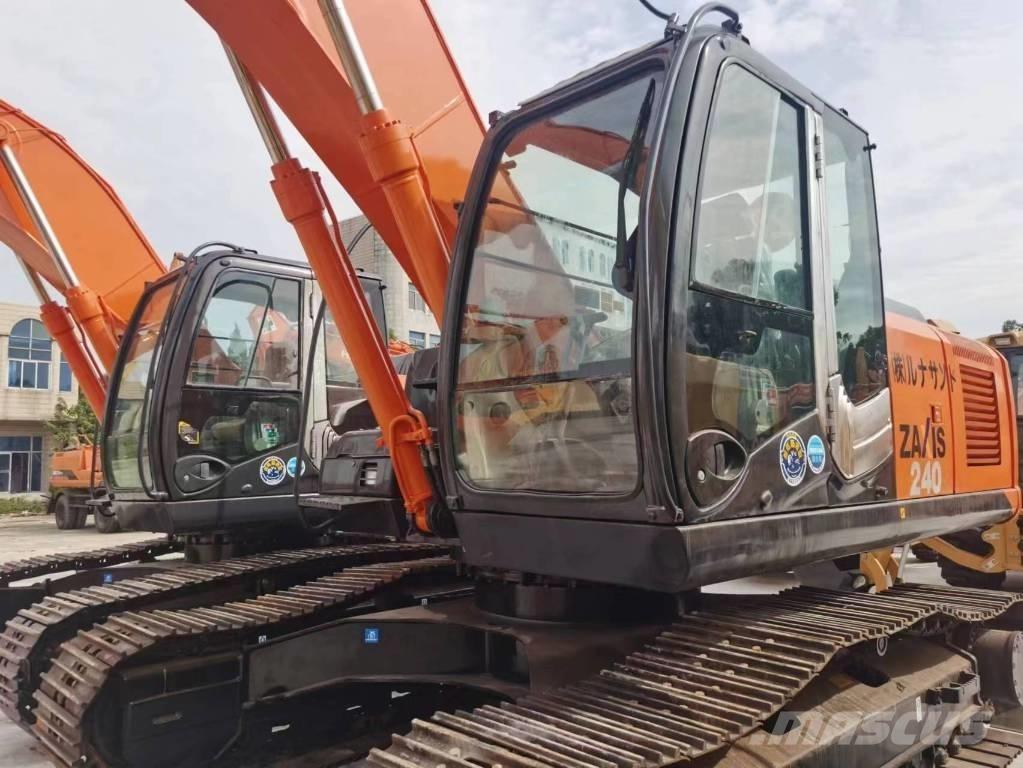 Hitachi ZX 240 Bagri goseničarji