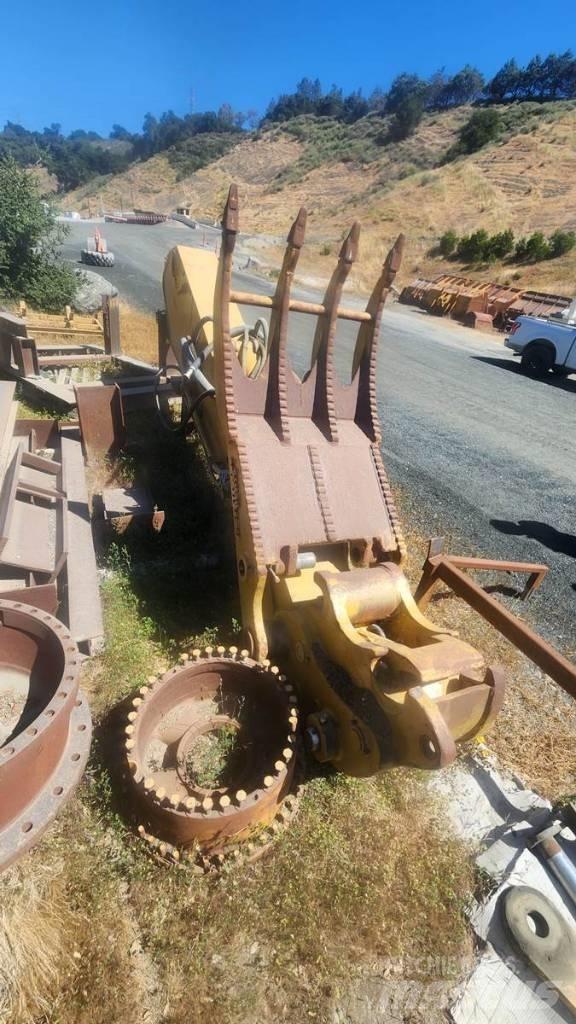 CAT 330 CL Bagri goseničarji