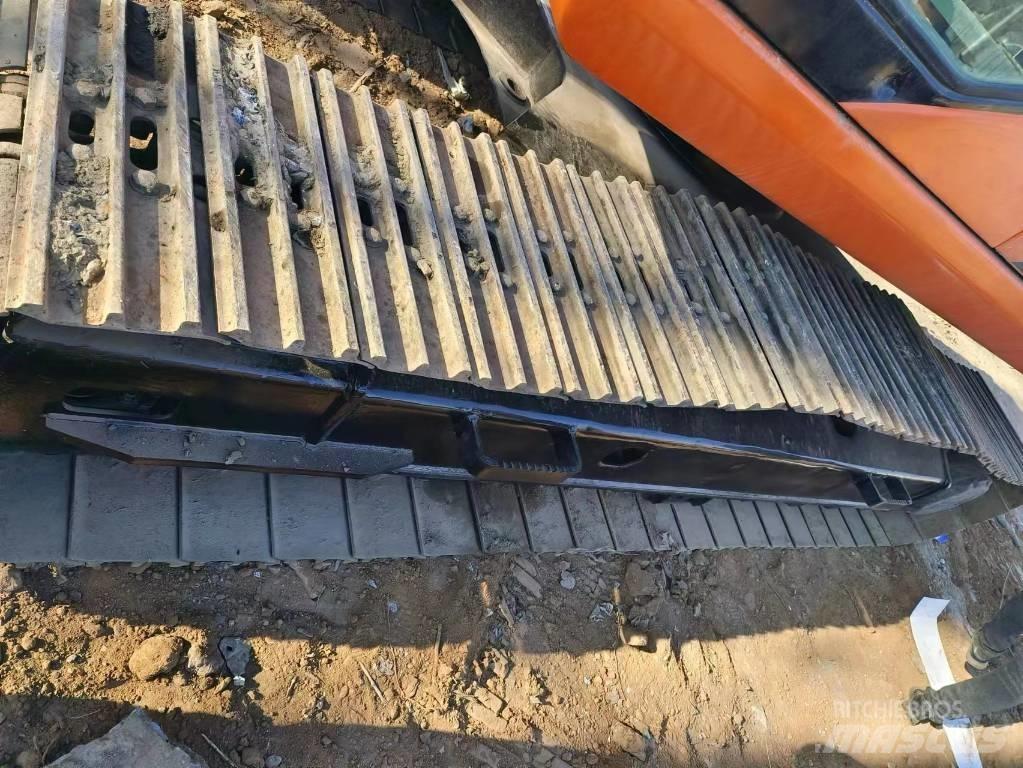 Doosan DH225LC-7 Bagri goseničarji