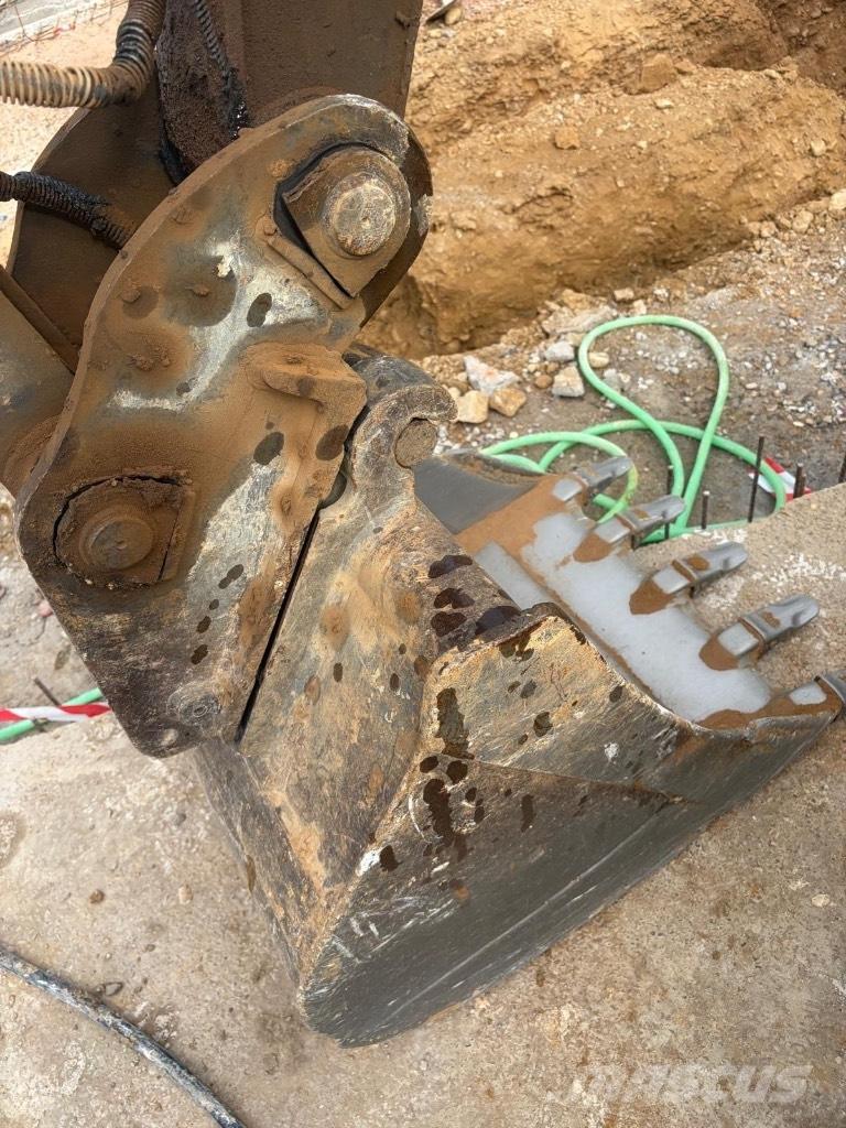 Volvo ECR 88 PLUS Midi bagri 7t – 12t