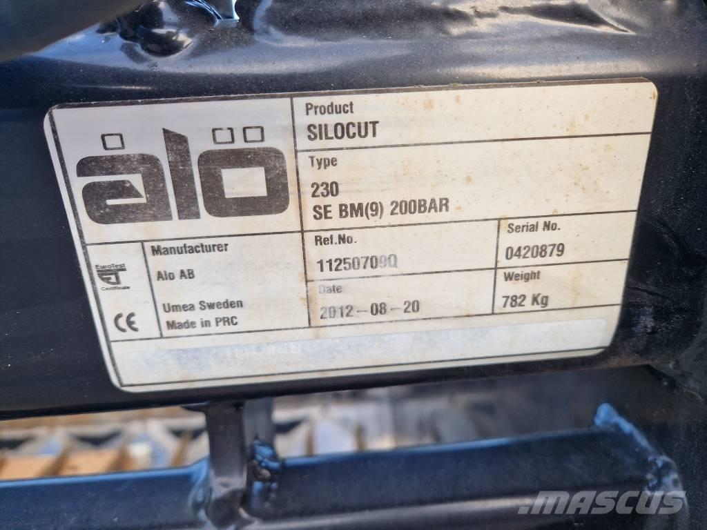 Ålö Silocut 230 . S-BM Priključki za čelni nakladalec