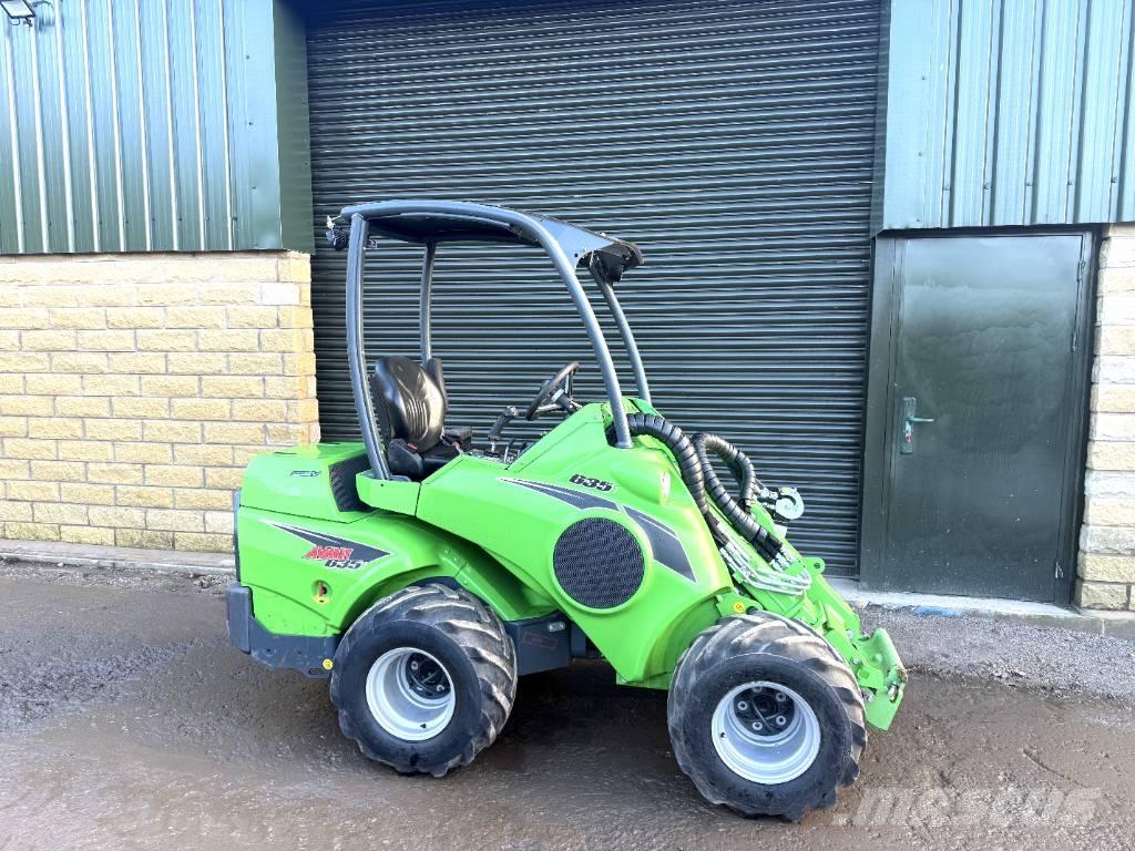 Avant 635 Kolesni nakladalci