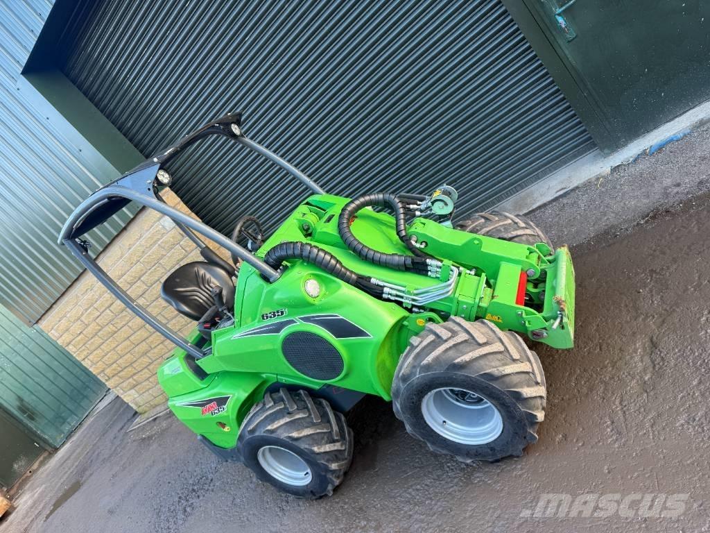 Avant 635 Kolesni nakladalci