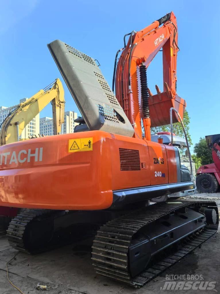 Hitachi ZX 240-3 Bagri goseničarji