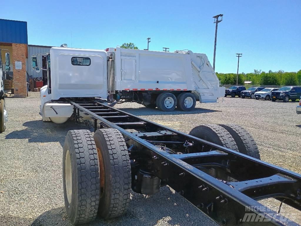 Peterbilt 335 Komunalni tovornjaki