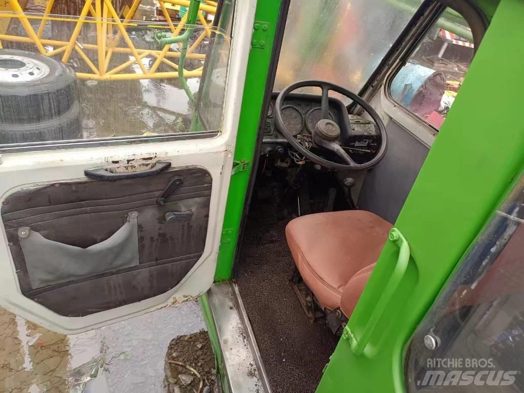 Kato NK 250 Rabljeni žerjavi za vsak teren
