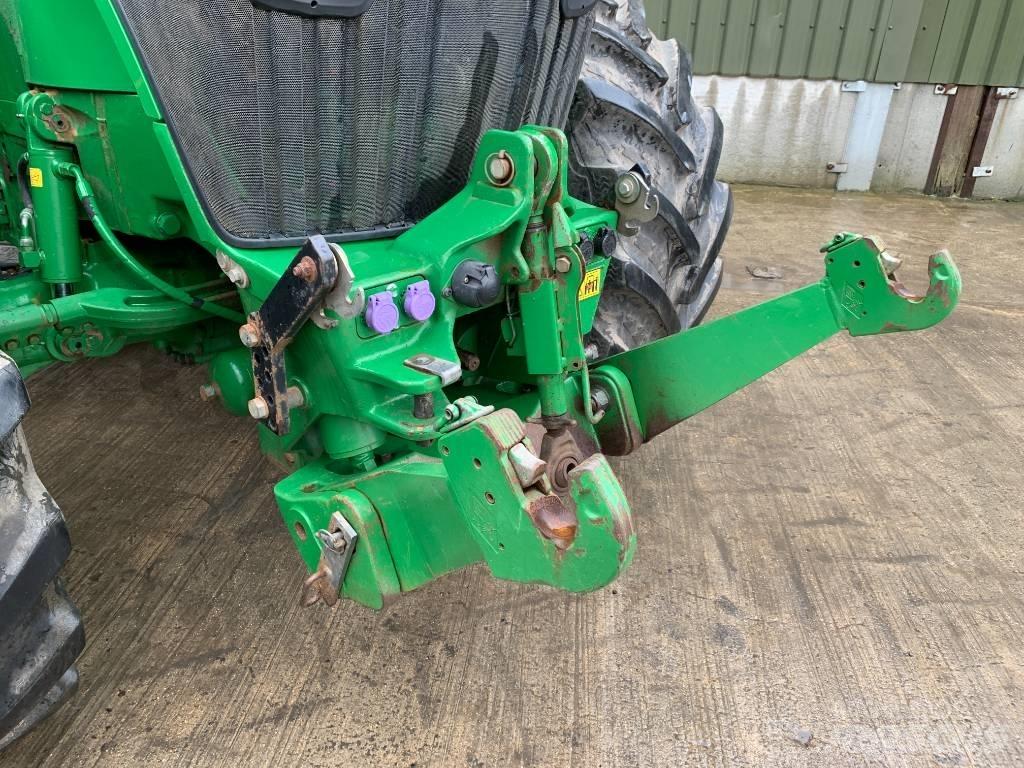 John Deere 7230 R Traktorji
