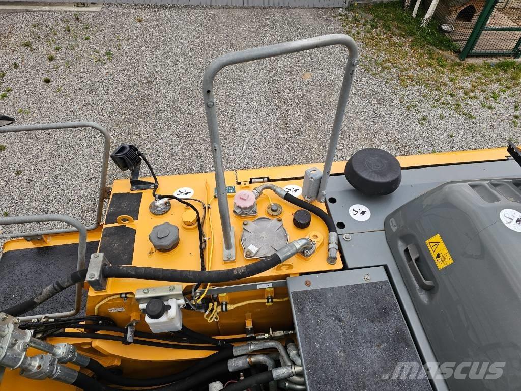 Liebherr R 922 Bagri goseničarji