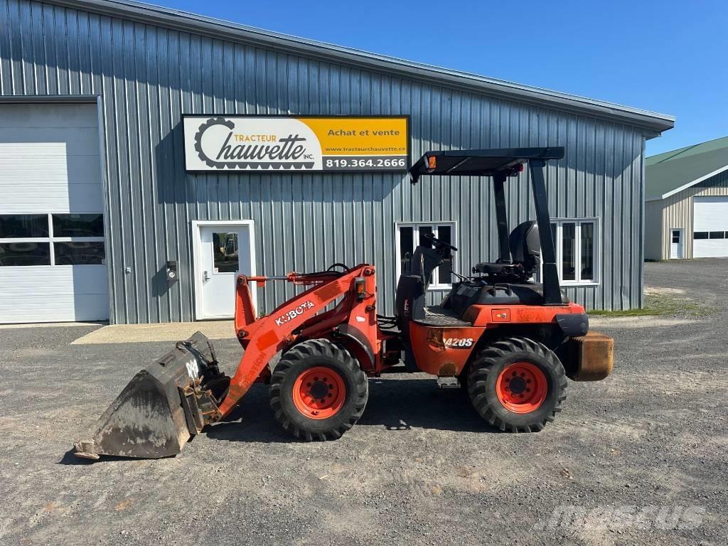 Kubota R 420 S Kolesni nakladalci
