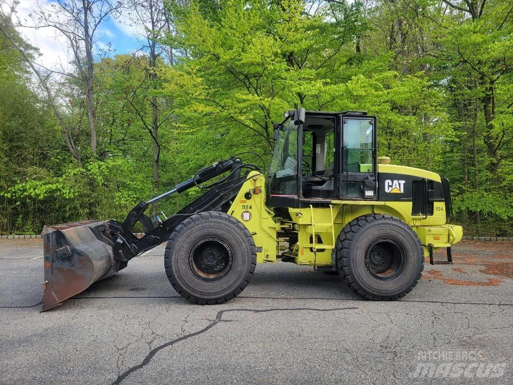 CAT 924 G Kolesni nakladalci