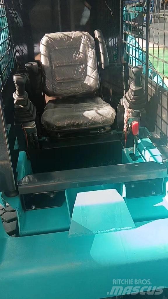  YS 70 Skid steer mini nakladalci