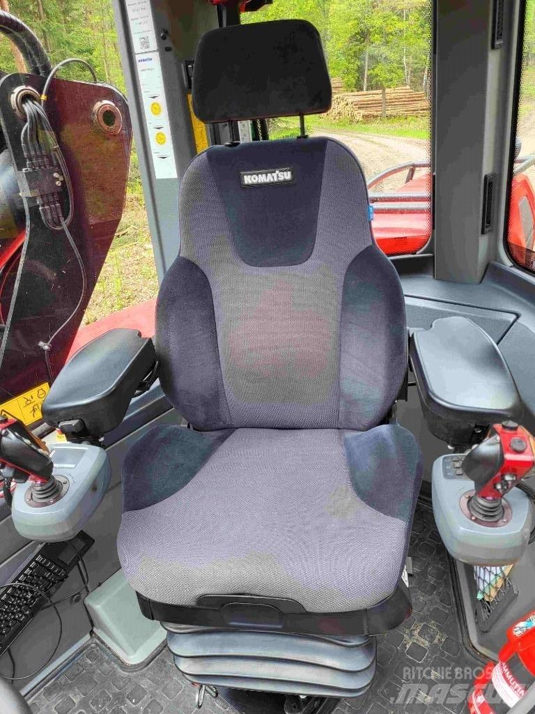 Komatsu 931 XC Harvesterji