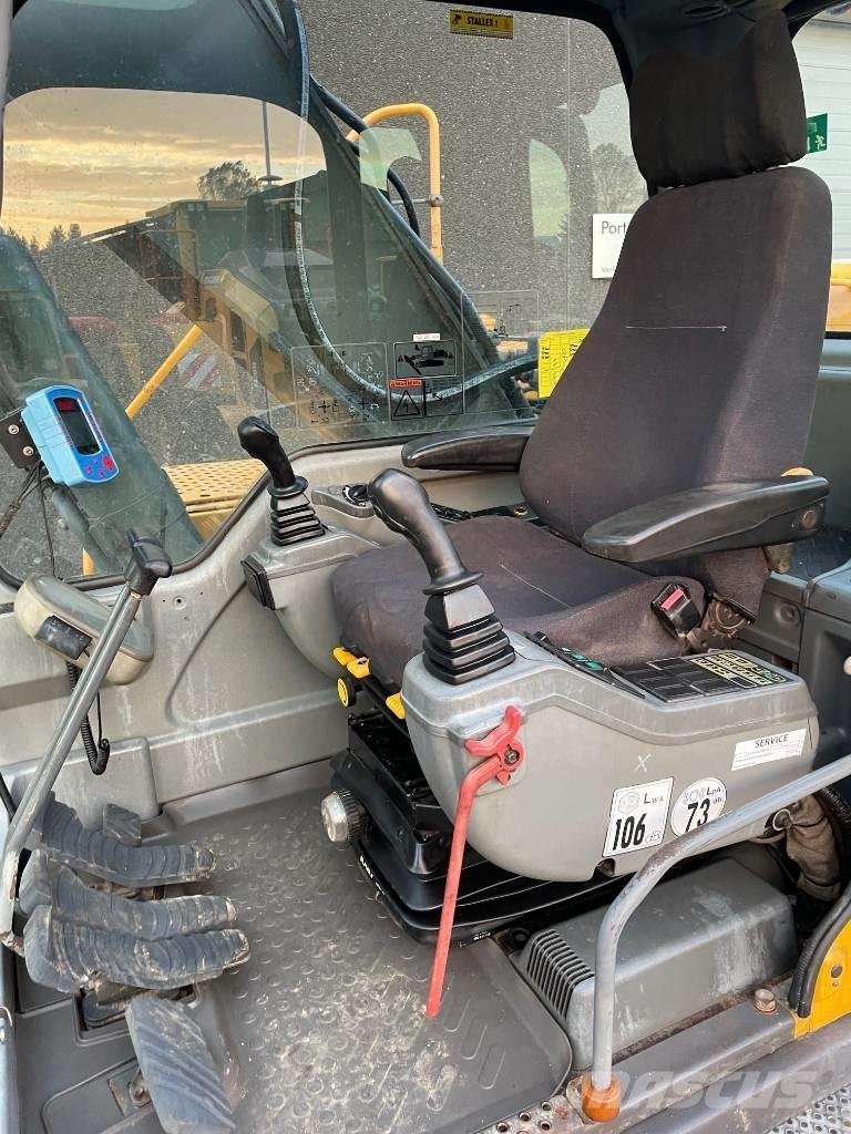 Volvo EC240B Bagri goseničarji