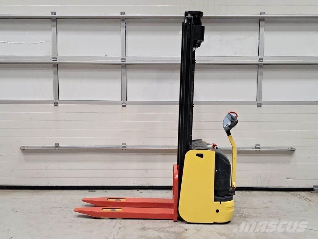 Hyster S1.0 AC Ročni električni viličar