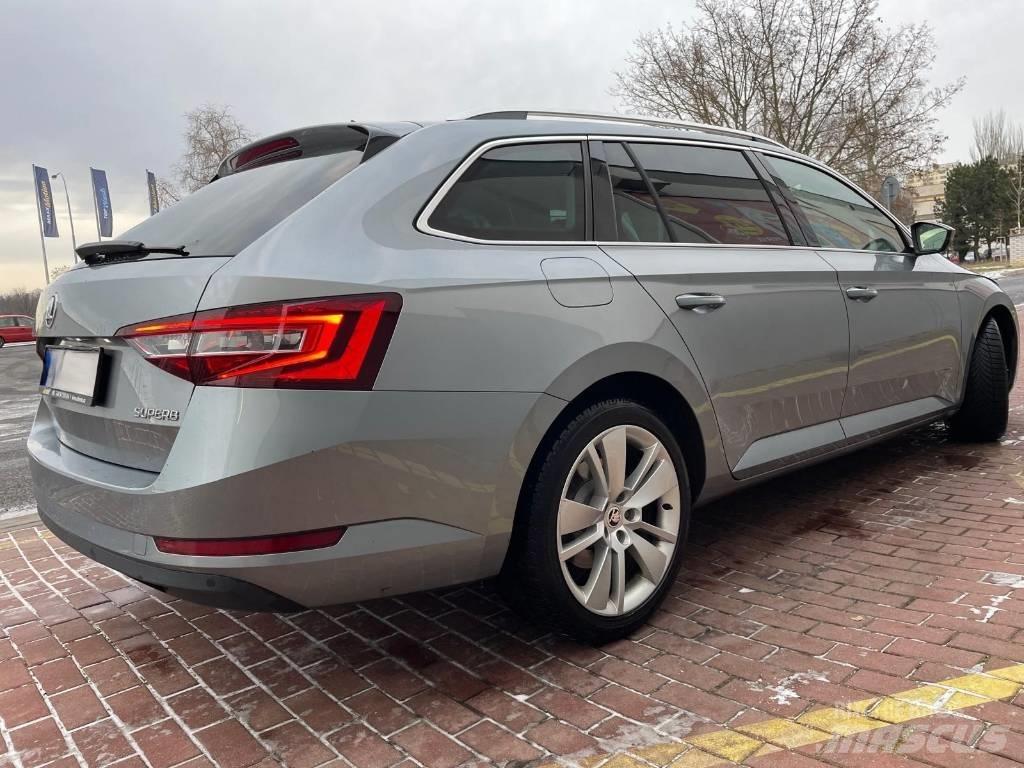 Skoda Superb Avtomobili