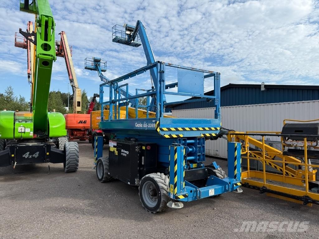 Genie GS 3369 BE Škarjaste dvižne ploščadi
