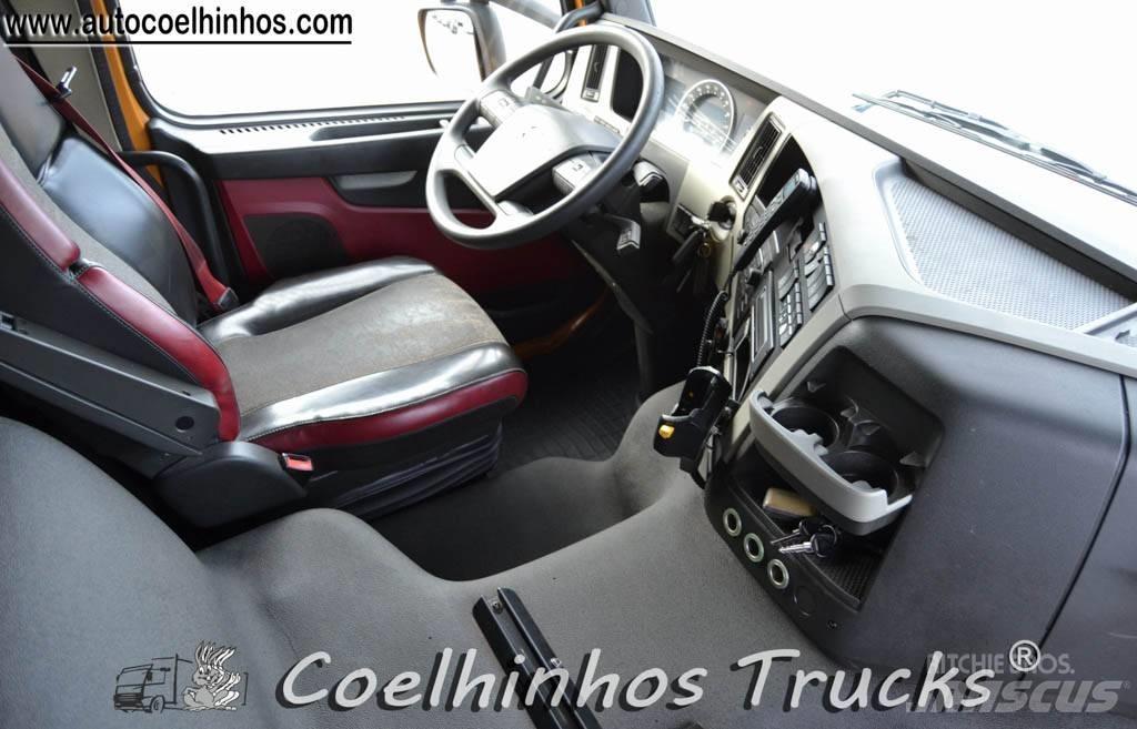 Volvo FM 330 Tovornjaki zabojniki