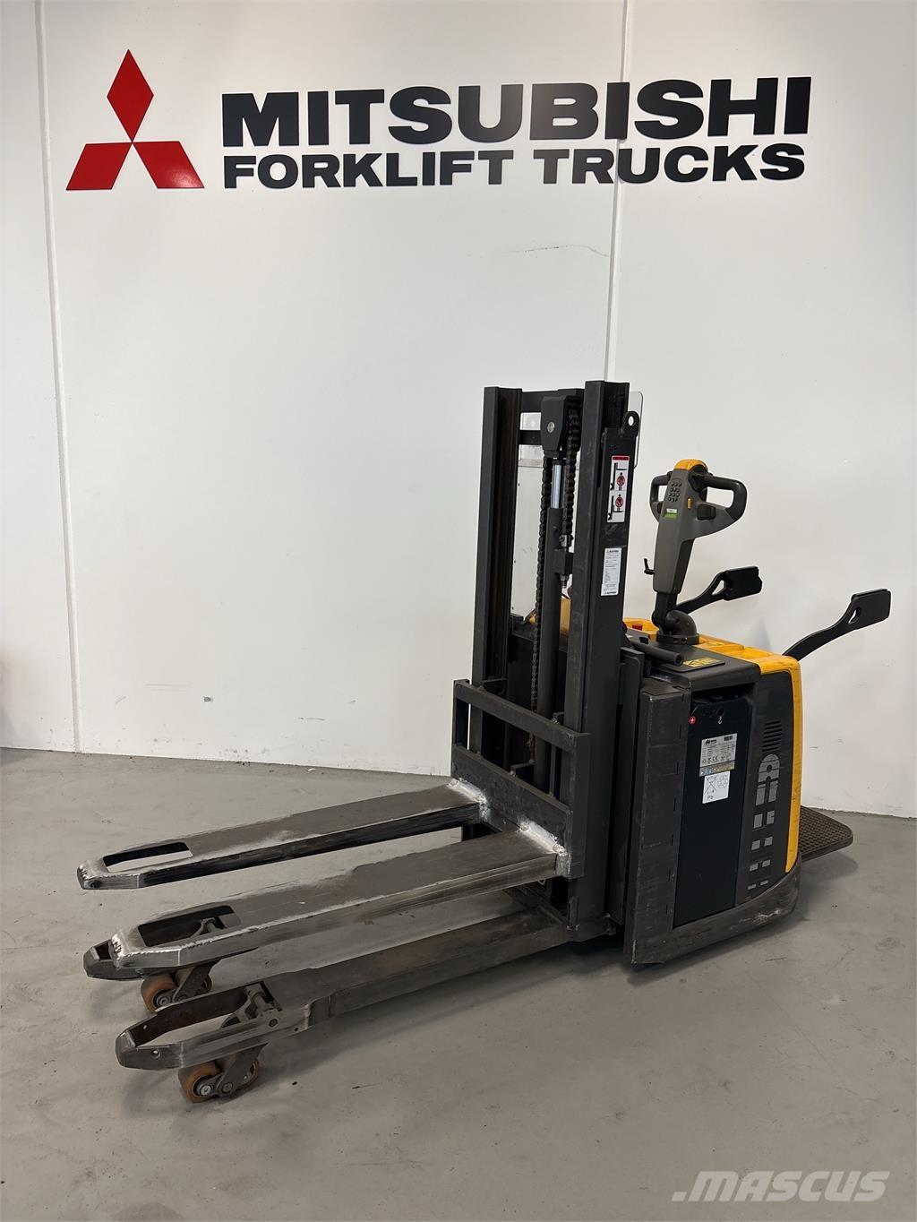 Atlet PDP200 Samopogonski ročni viličarji