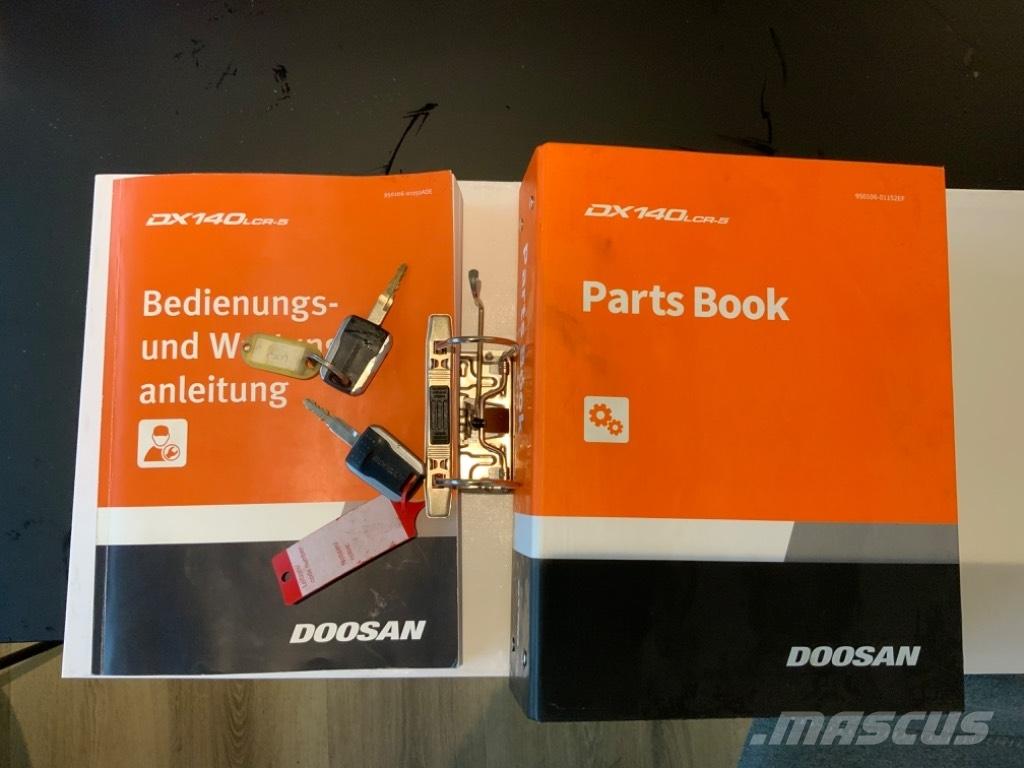 Doosan DX 140 LCR Bagri goseničarji