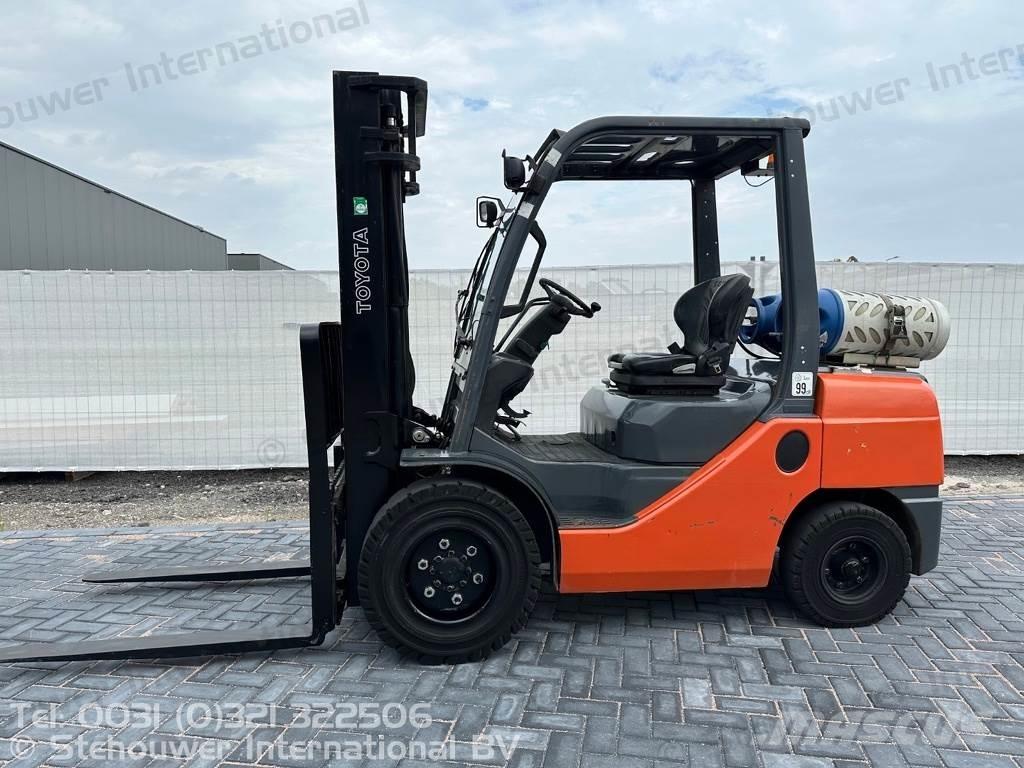 Toyota 02-8FGJF35 Plinski viličarji