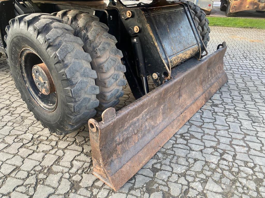 CAT M322 D NVT Bagri na kolesih