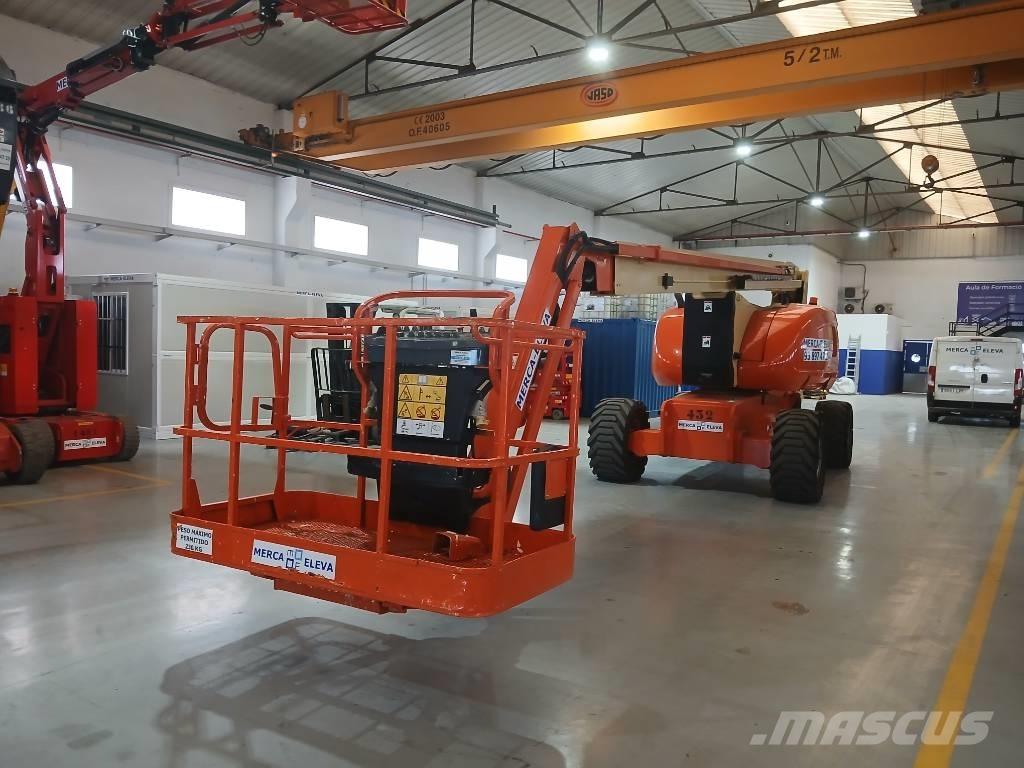 JLG 800 AJ Zglobne dvižne ploščadi