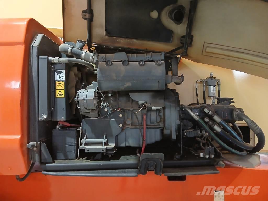 JLG 800 AJ Zglobne dvižne ploščadi
