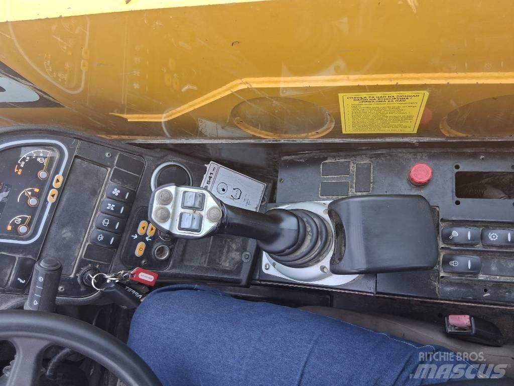 JCB 541-70 Agri Plus Kmetijski teleskopski nakladalci