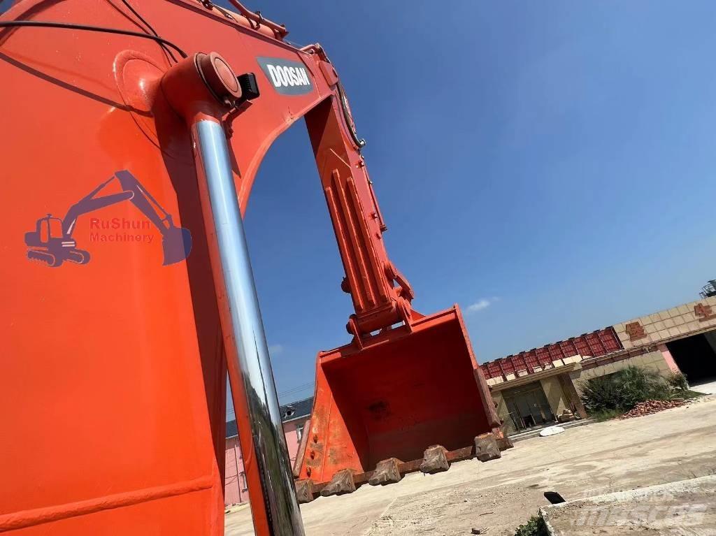 Doosan DH420 Bagri goseničarji