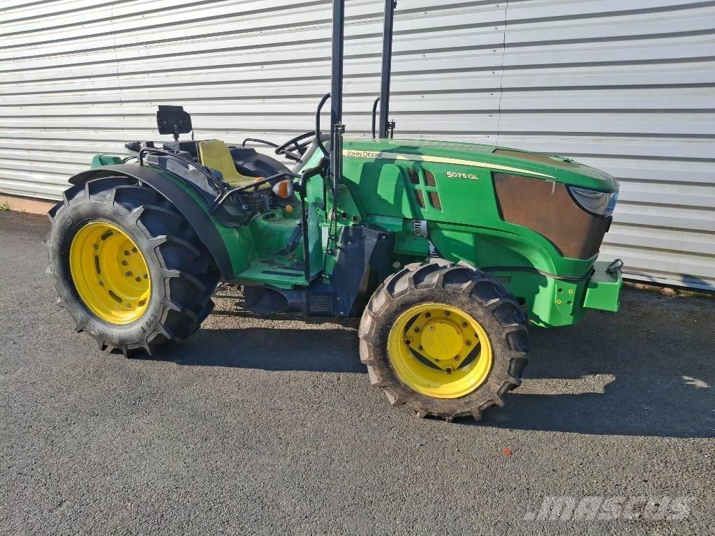 John Deere 5075GL Traktorji