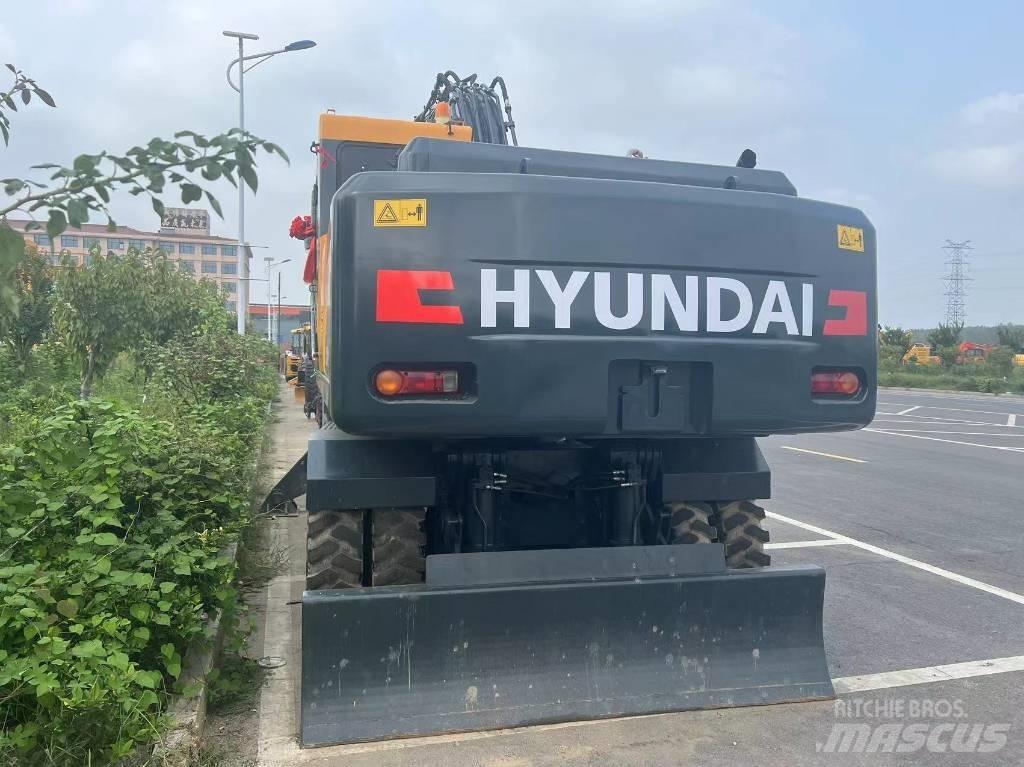 Hyundai 210WVS Bagri na kolesih
