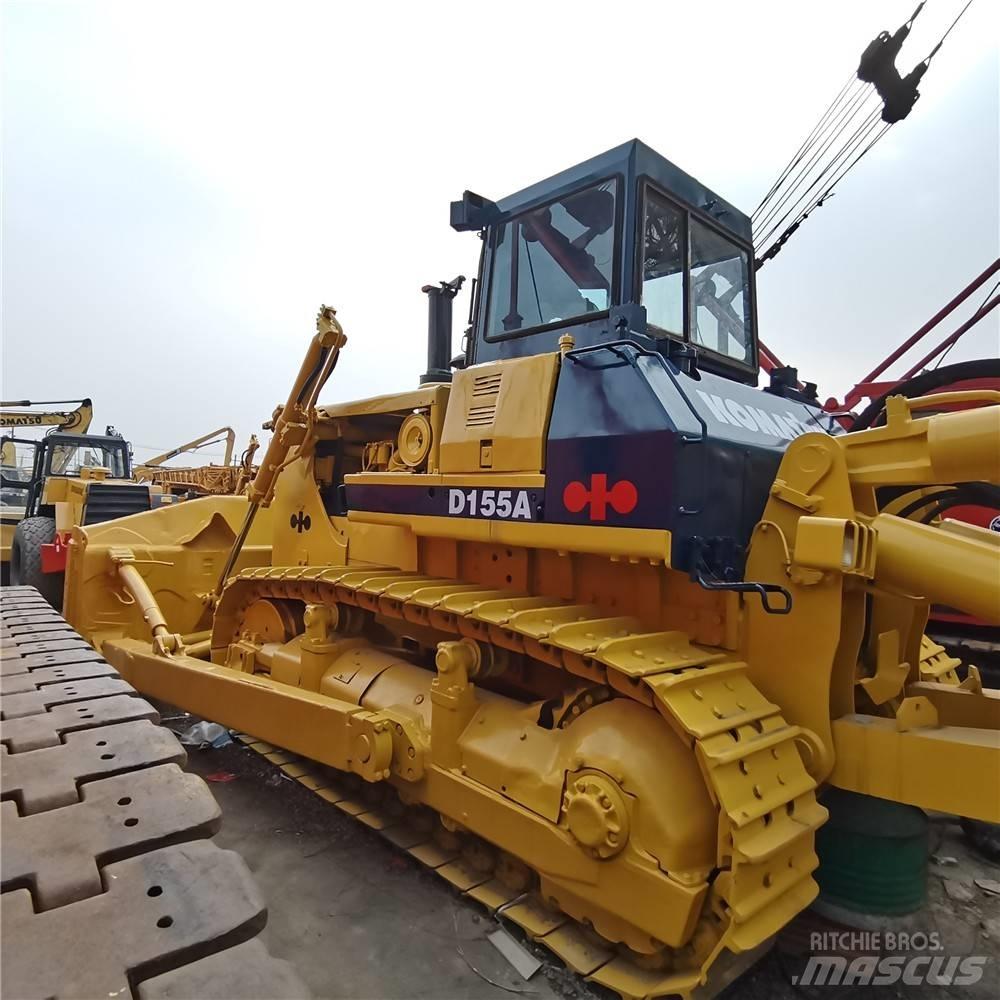 Komatsu d155a-2 Buldožerji goseničarji