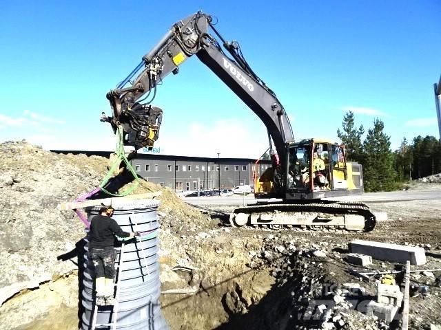Volvo EC220EL Bagri goseničarji