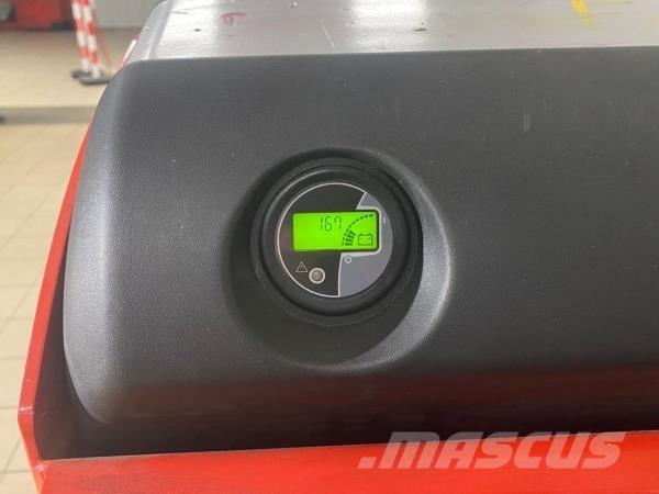 Manitou TI30 RH SP Samopogonski ročni viličarji