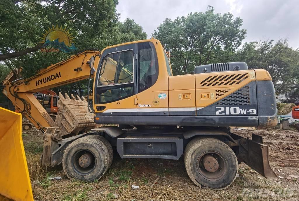Hyundai R210W-9 Bagri na kolesih